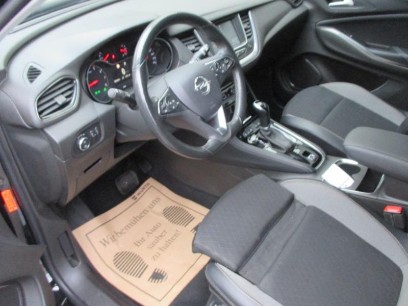 Opel GRANDLAND X ELE 1.2 AT 130PS