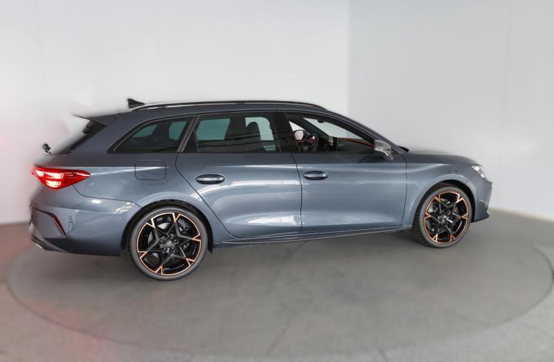 CUPRA Leon SP Kombi VZ e-HYBRID 200/272