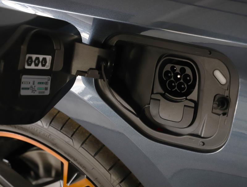 CUPRA Leon SP Kombi VZ e-HYBRID 200/272