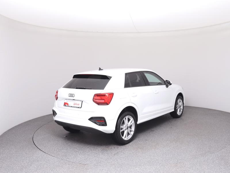 Audi Q2 30 TFSI admired