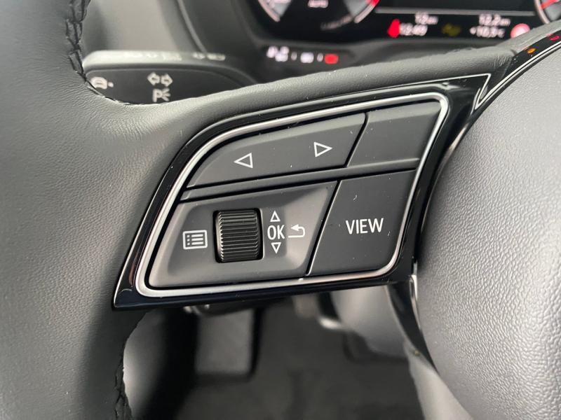 Audi Q2 30 TFSI admired