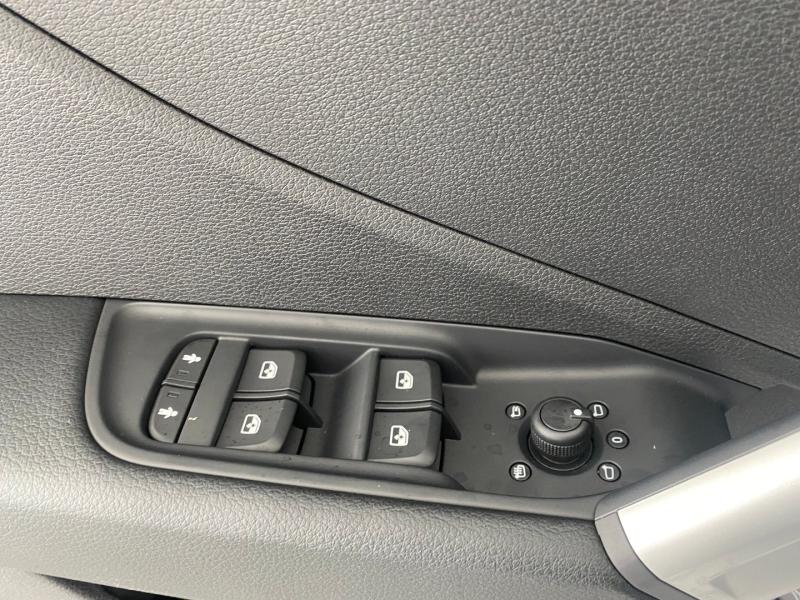 Audi Q2 30 TFSI admired