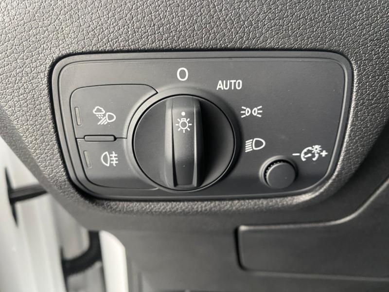 Audi Q2 30 TFSI admired