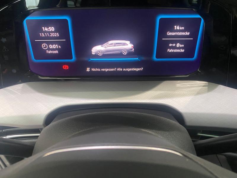 VW Golf Variant Business TSI