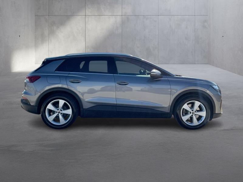 Audi Q4 45 e-tron quattro business