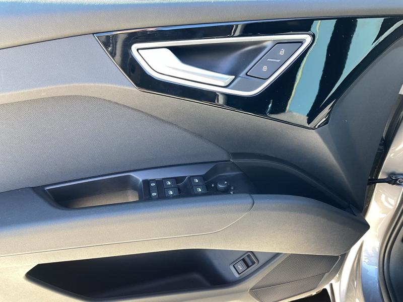 Audi Q4 45 e-tron quattro business