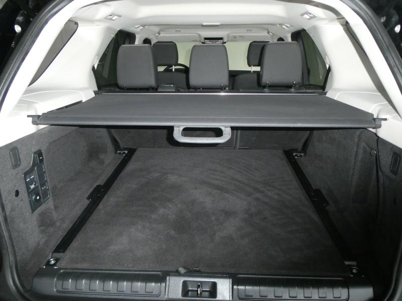 Land Rover Discovery 5 S D250 AWD