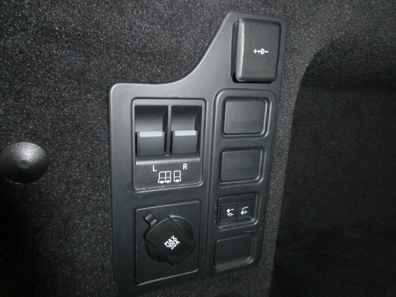 Land Rover Discovery 5 S D250 AWD