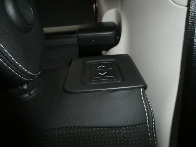 Land Rover Discovery 5 S D250 AWD