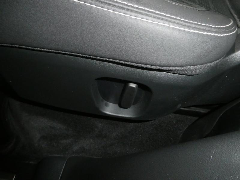 Land Rover Discovery 5 S D250 AWD