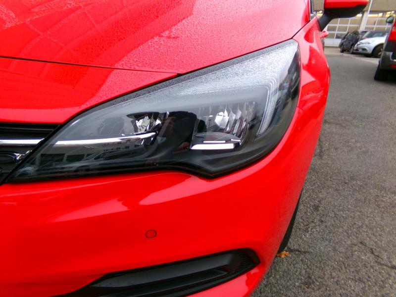 Opel Astra 1.2 Turbo Edition