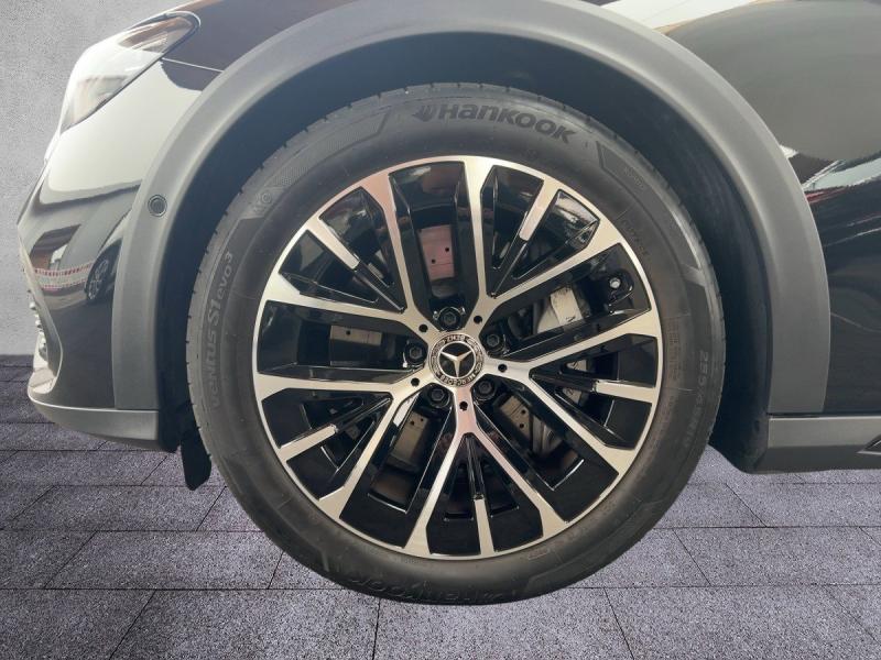 MERCEDES-BENZ E 300 de 4M T All-Terrain