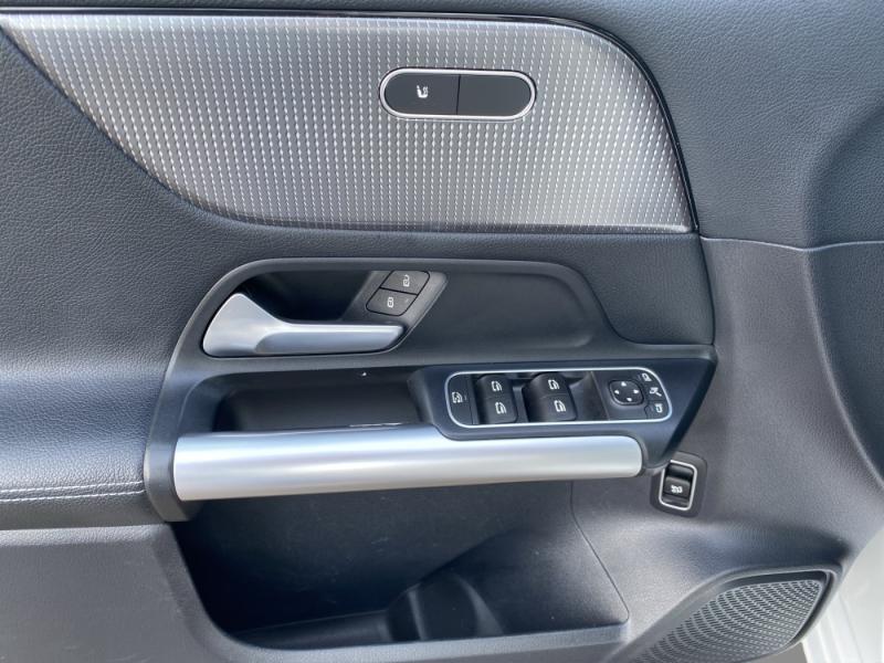 MERCEDES-BENZ B 180 d Progressive