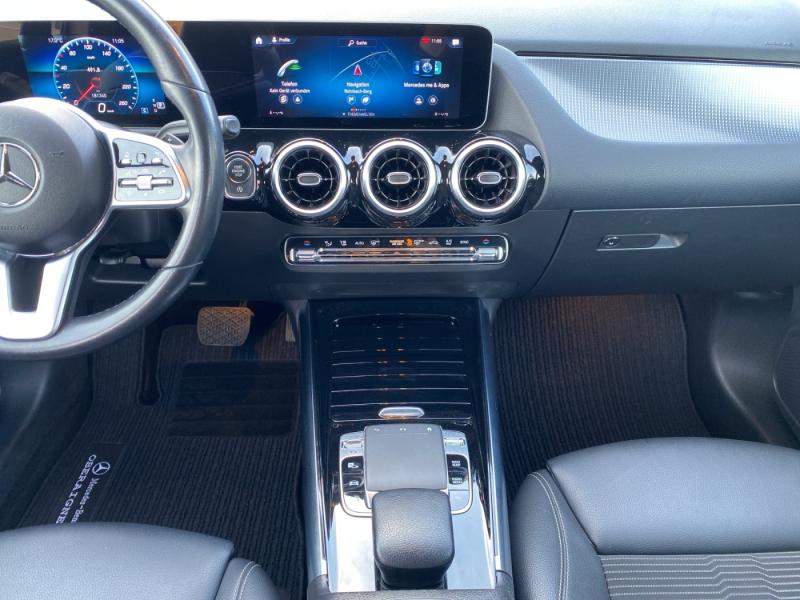 MERCEDES-BENZ B 180 d Progressive