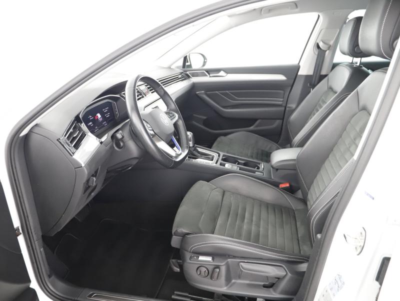 VW Passat GTE Variant