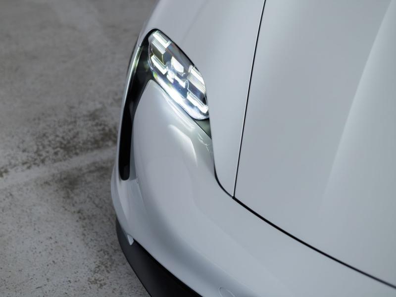 Porsche Taycan 4S Plus