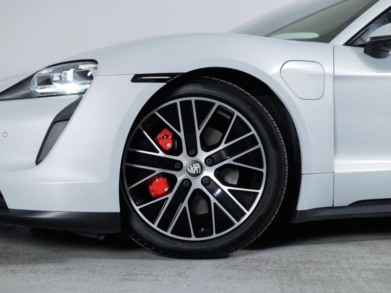 Porsche Taycan 4S Plus