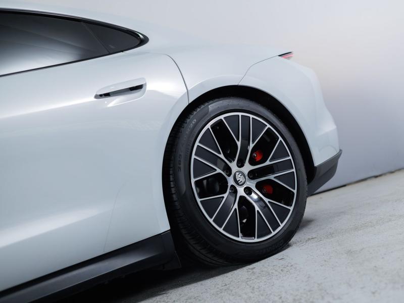 Porsche Taycan 4S Plus