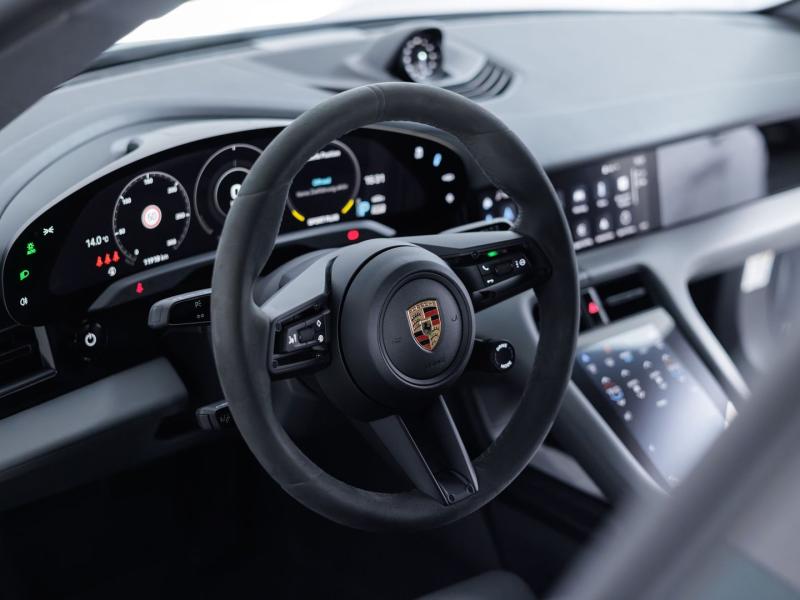 Porsche Taycan 4S Plus