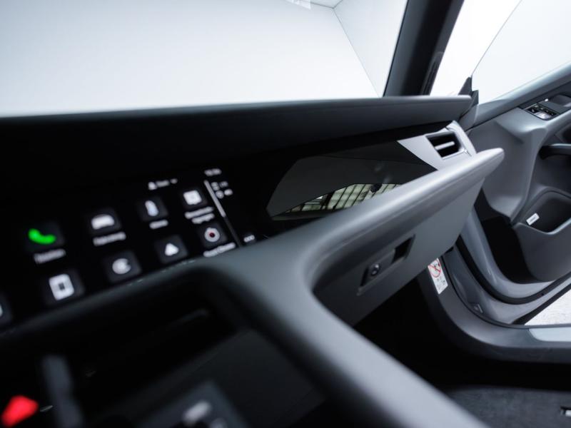 Porsche Taycan 4S Plus