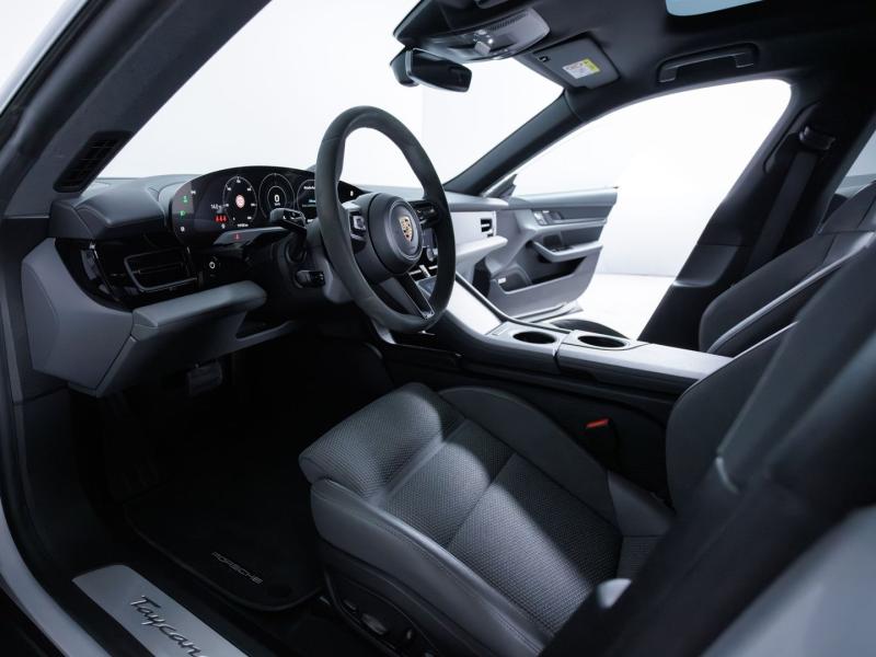 Porsche Taycan 4S Plus