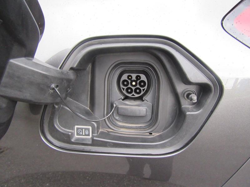 Opel CORSA E-FIRST ED 136PS