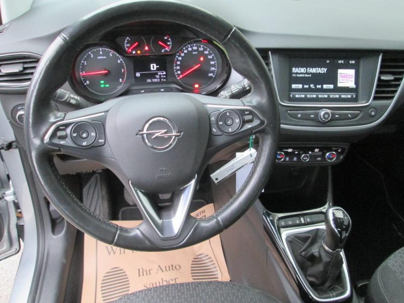 Opel Crossland,