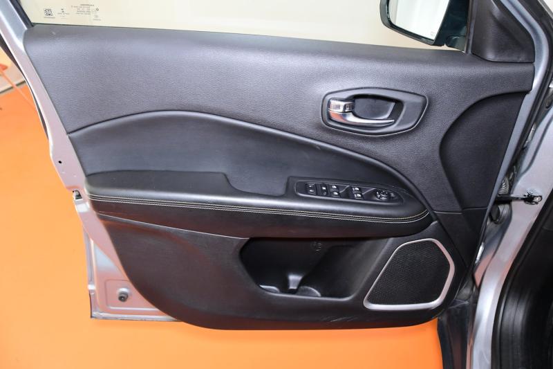 Jeep Compass Longitude 4WD