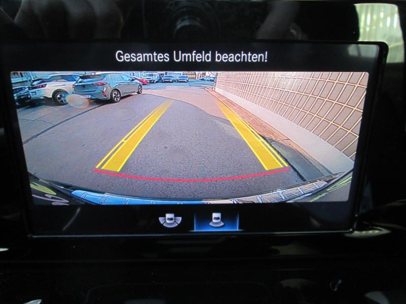 MERCEDES-BENZ GLA 200 d Aut.