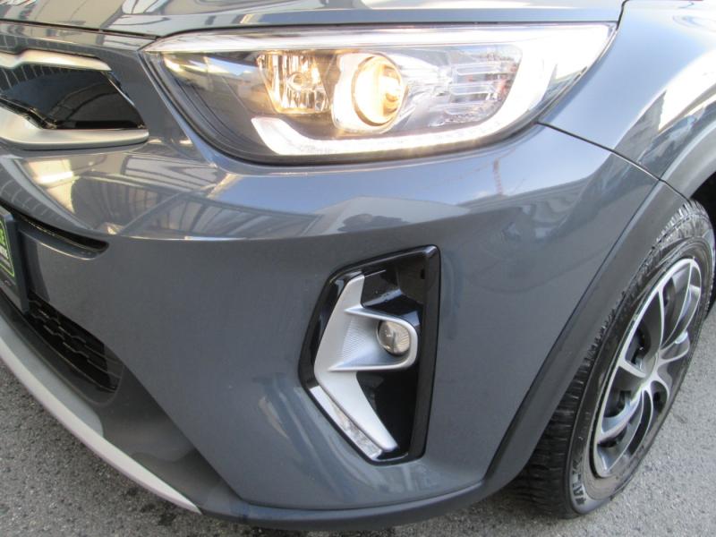 KIA Stonic Silber 1.0TGDI