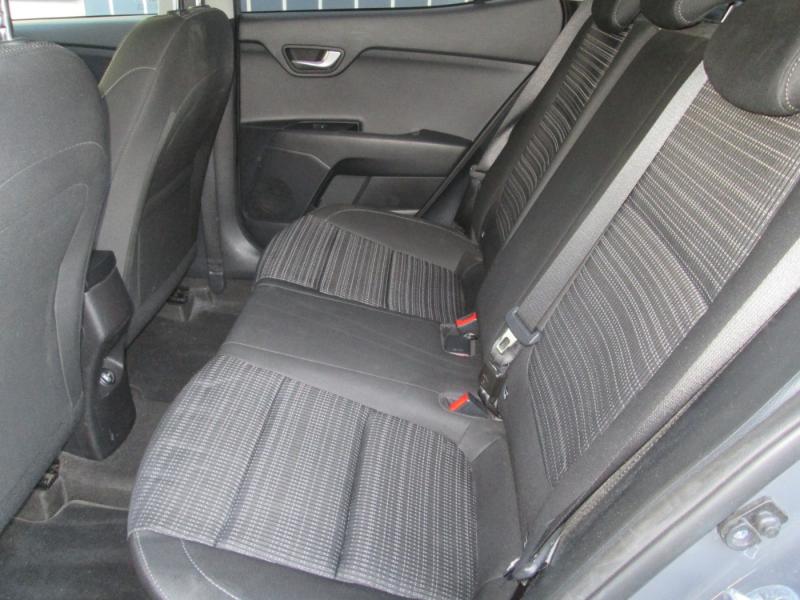 KIA Stonic Silber 1.0TGDI