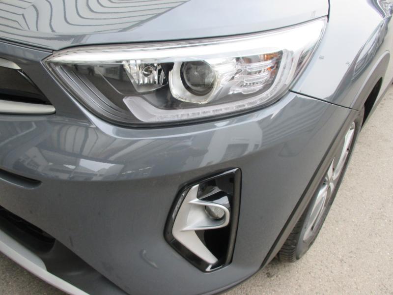 KIA Stonic Silber 1.0TGDI