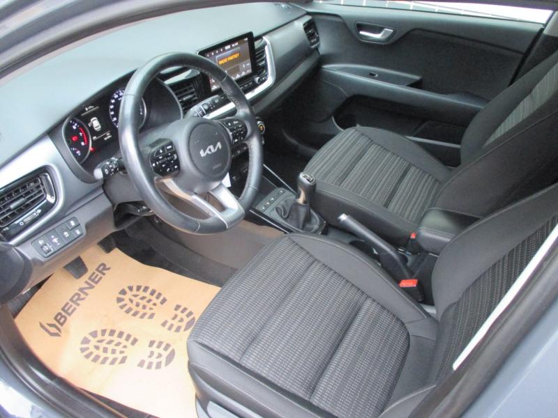 KIA Stonic Silber 1.0TGDI