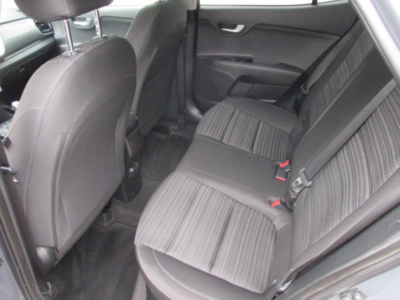 KIA Stonic Silber 1.0TGDI