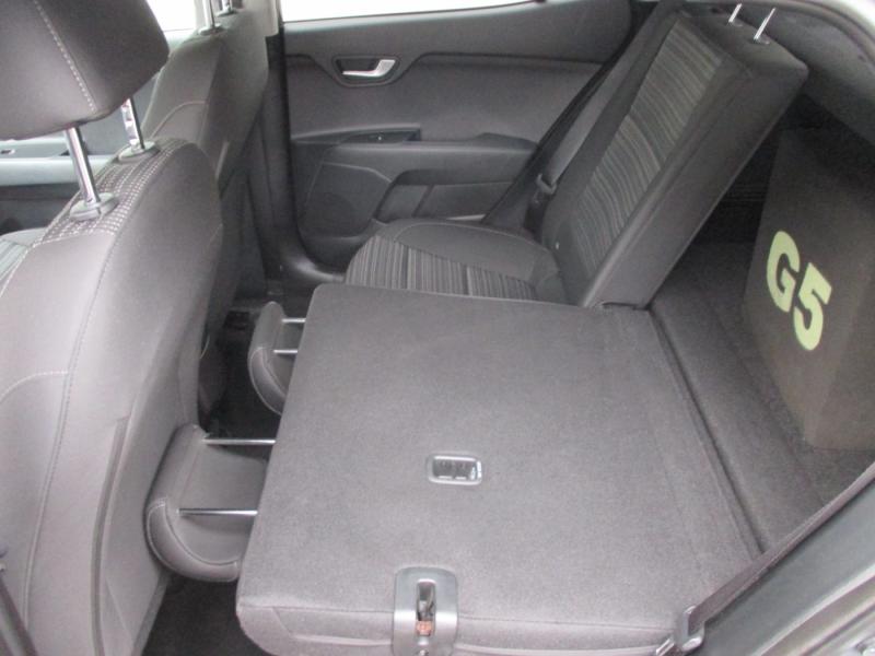 KIA Stonic Silber 1.0TGDI