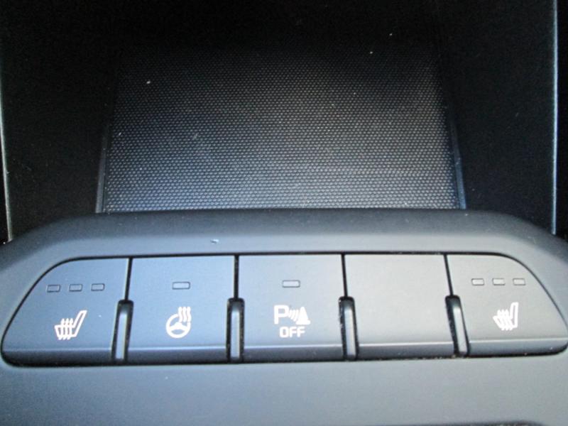 KIA Stonic Silber 1.0TGDI