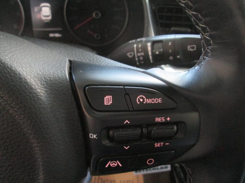 KIA Stonic Silber 1.0TGDI