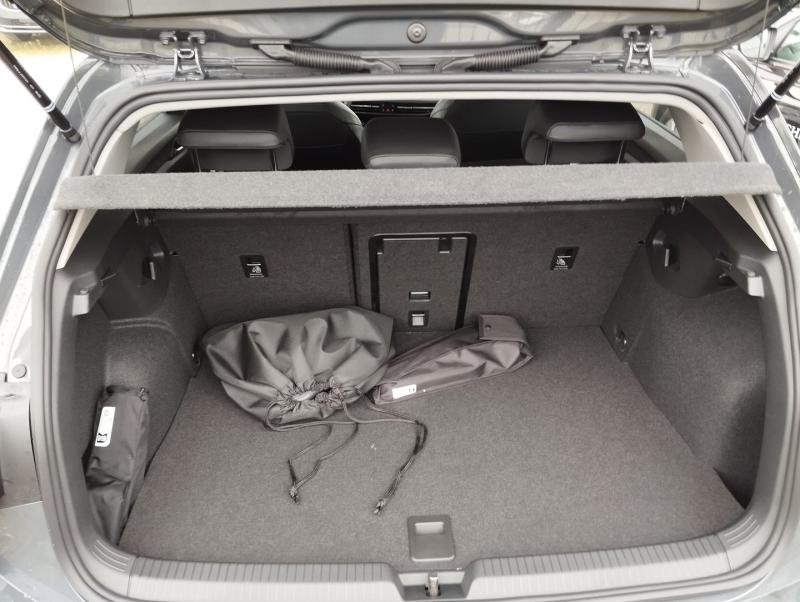 VW Golf Rabbit eHybrid DSG 150 kW