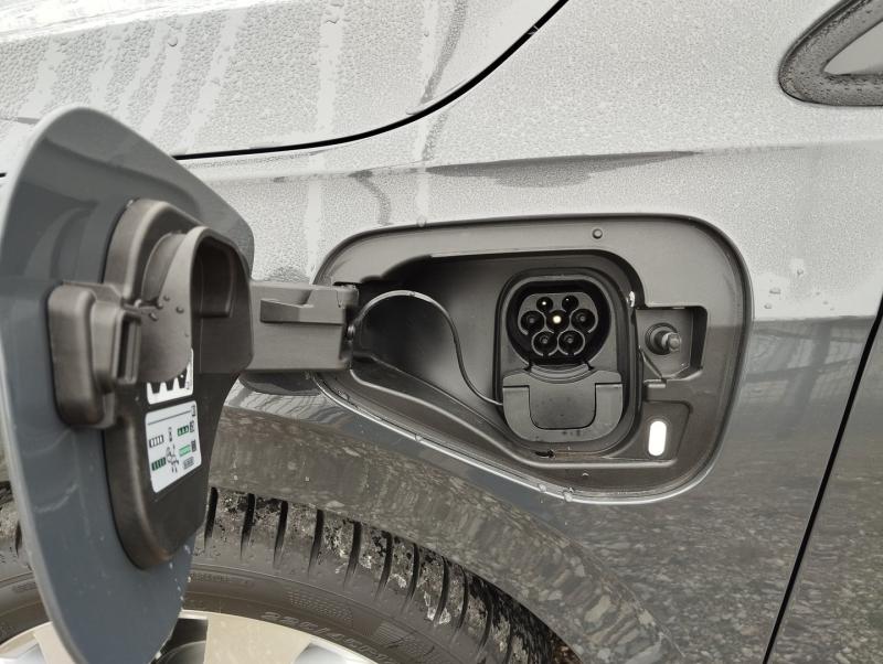 VW Golf Rabbit eHybrid DSG 150 kW