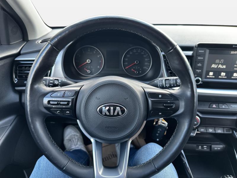Kia Stonic Silber