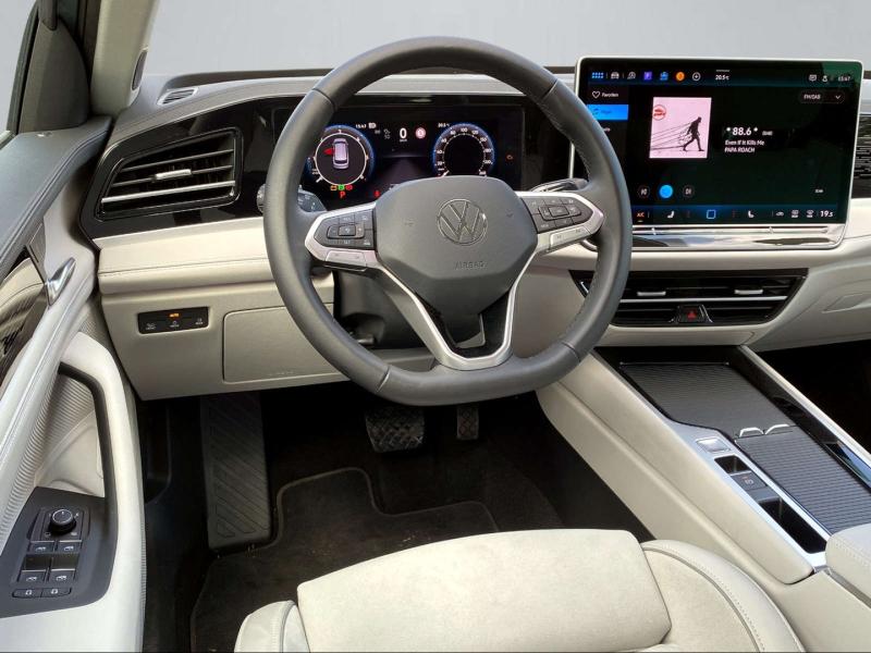 VW Passat Variant Elegance TDI DSG