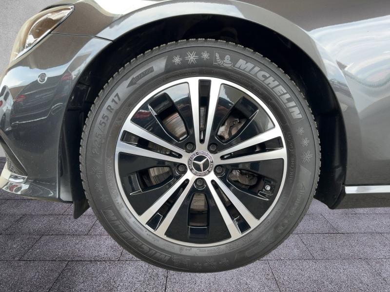 MERCEDES-BENZ E 220 d 4M T-Modell