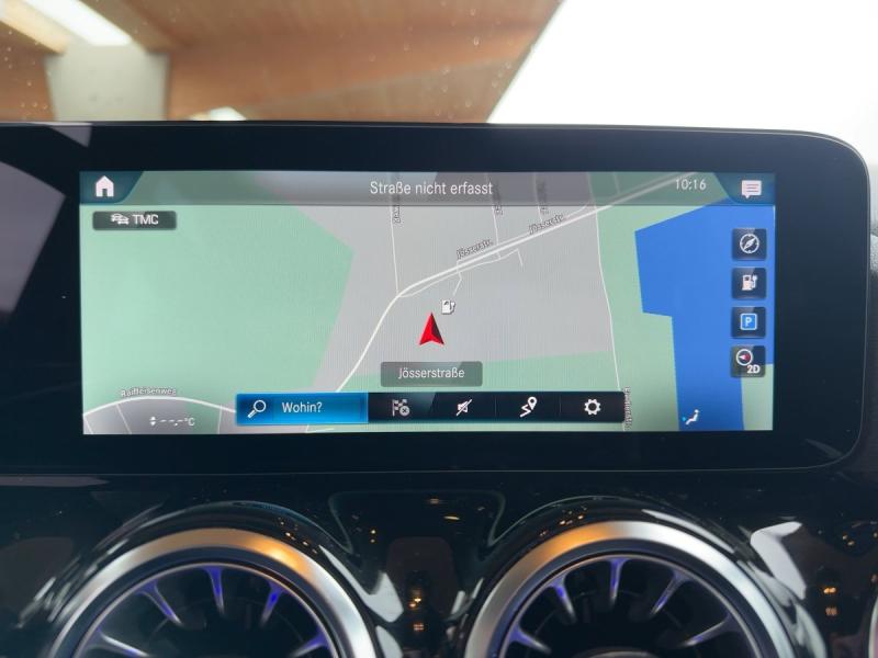 MERCEDES-BENZ EQA 250