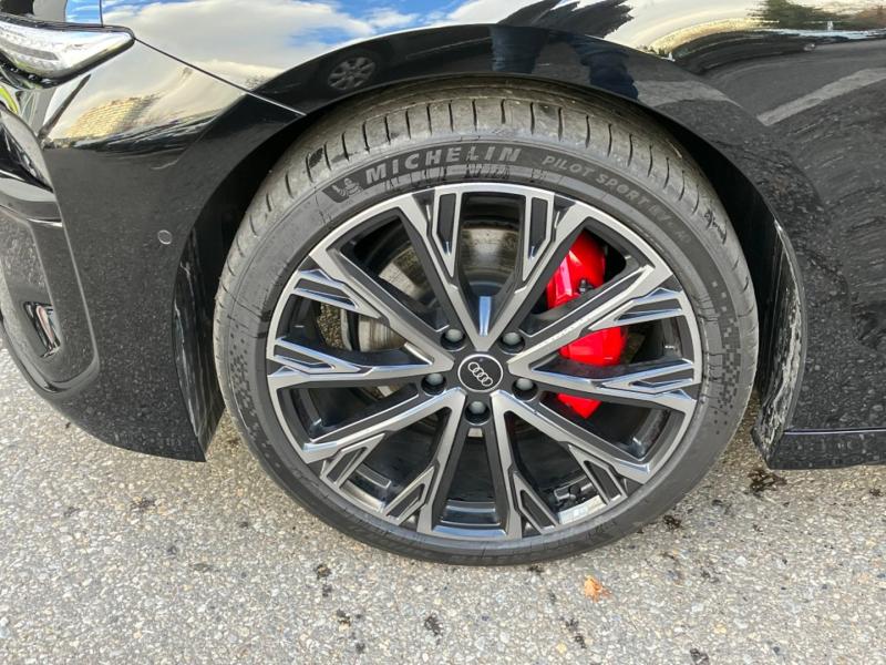 Audi A6 Avant e-tron quattro