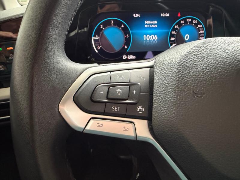 VW Golf Variant Life TDI