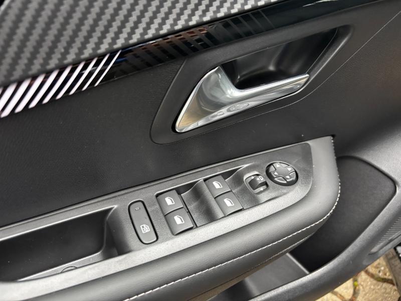 208 Allure Hybrid 110 e-DCS6