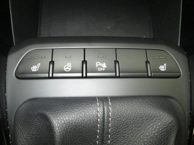 KIA Stonic 10 TGDI GPF ISG Silber