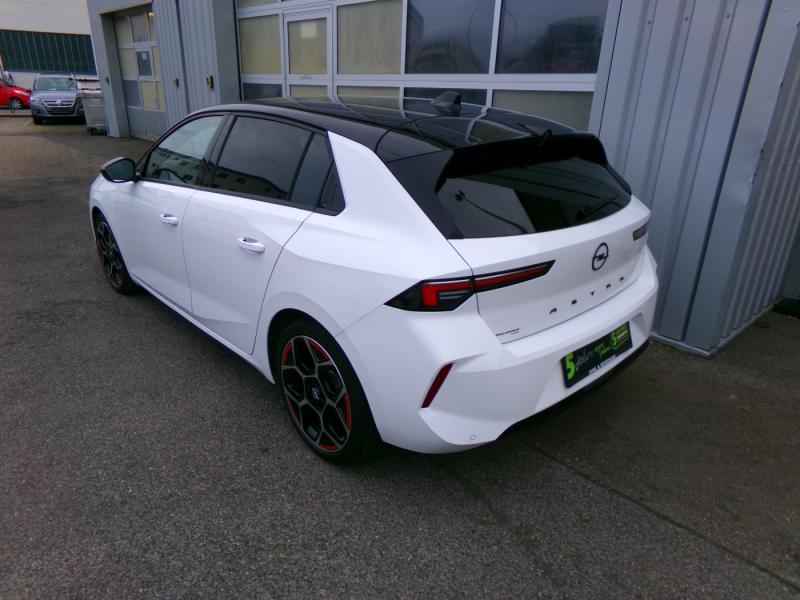 Opel ASTRA L 5T GS AT8 130P