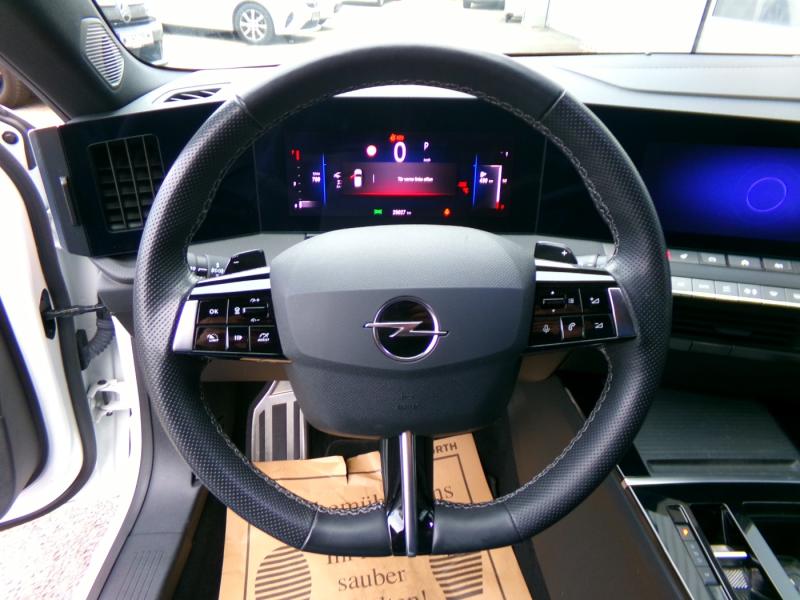 Opel ASTRA L 5T GS AT8 130P