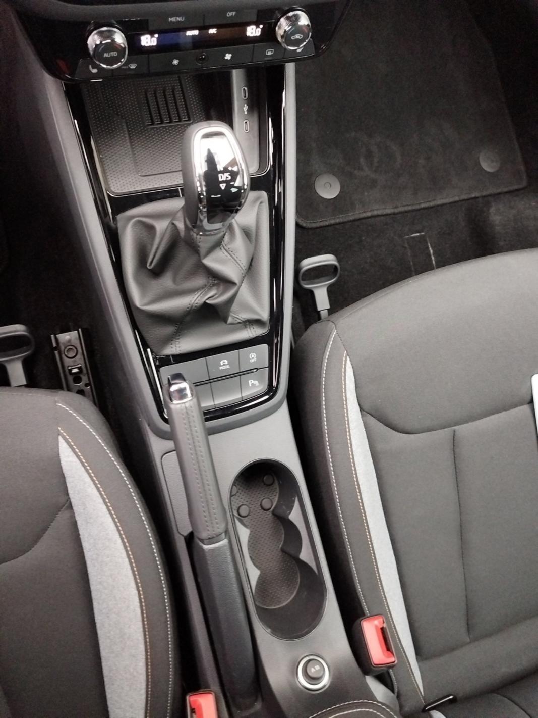 Škoda Kamiq Selection TSI DSG